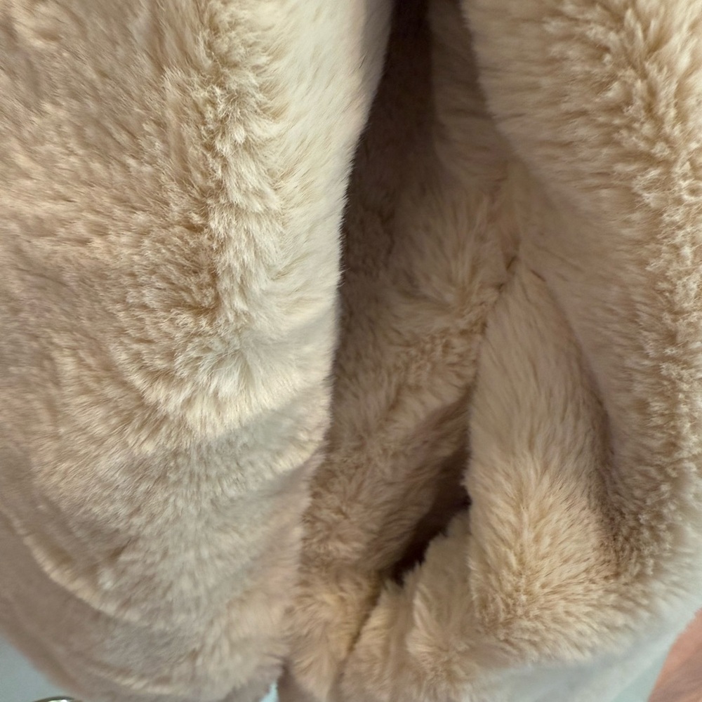 J. Jill Cream Faux Fur Coat - Picture 7 of 9